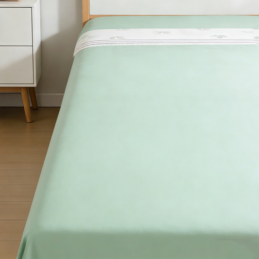 Minimal Green Leaf Bedding Set